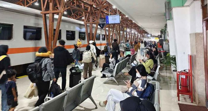 KAI Percepat Proses Refund Tiket Antar-Kota Jadi Maksimal 7 Hari KAI Percepat Proses Refund Tiket Antar-Kota Jadi Maksimal 7 Hari