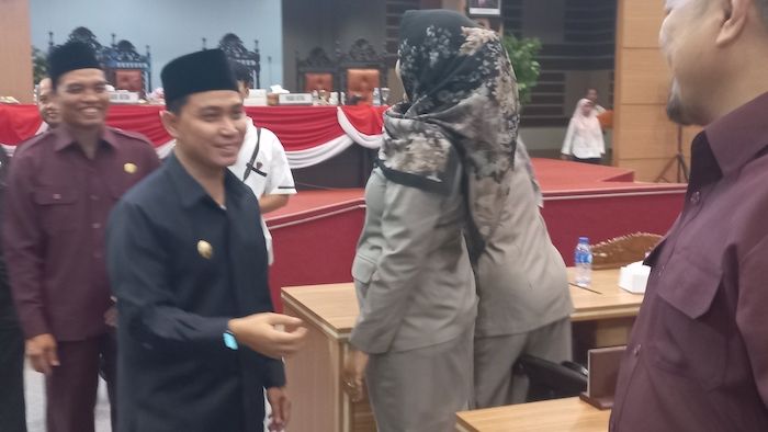 Wabup Mojokerto Hadiri Paripurna Penyampaian Nota Penjelasan 5 (Lima) Raperda Inisiatif DPRD