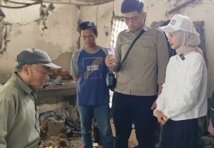 Kunjungi Rumah Kakek yang Nyaris Roboh, Cawalkot Vinanda: Luput dari Perhatian Pemkot Kediri