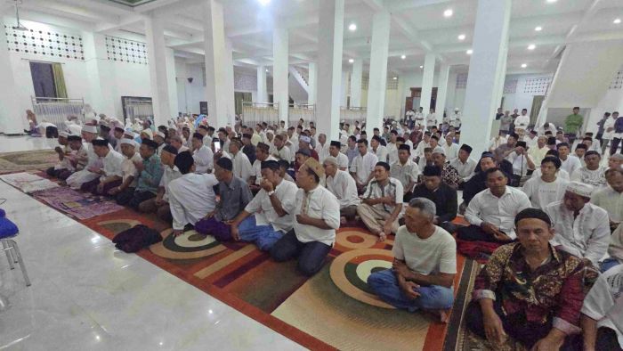 Di Depan Nasdem, PAN, PPP dan Ribuan Warga NU, Kiai Asep Pimpin Doa untuk Iran