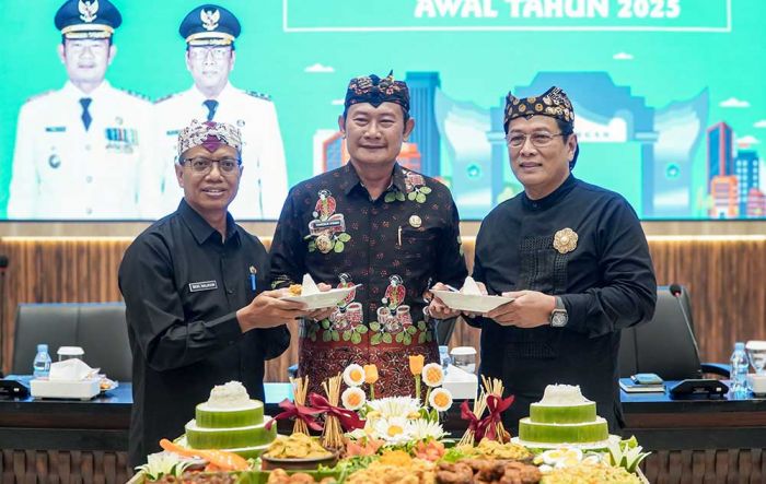 2025, Bupati Lamongan Ajak Kepala OPD Komitmen Lanjutkan Pembangunan, Khususnya di Bidang Pertanian