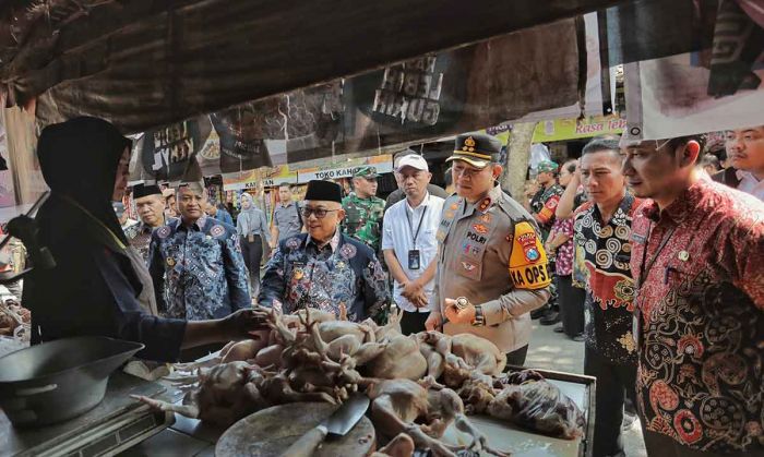 Bupati dan Kapolres Blitar Sidak Bapokting di Pasar Wlingi