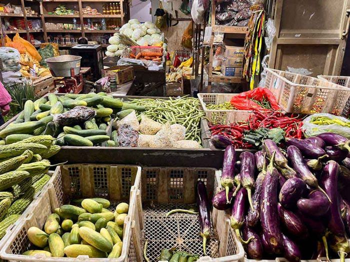 Harga Sembako Terbaru Surabaya 1 Mei 2025, Cabai Rawit Merah dan Ayam Kampung Turun