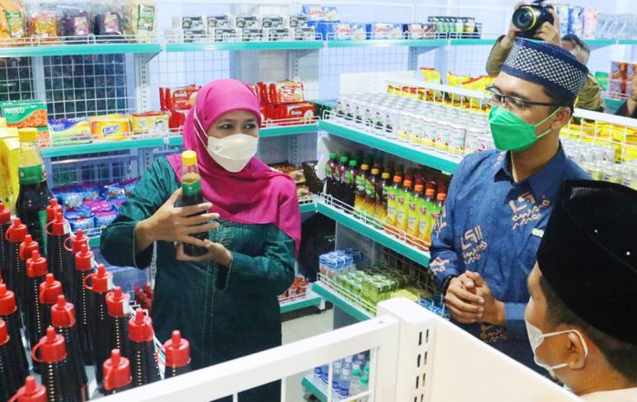 Amanatul Ummah Jadi Pilot Project, Khofifah Berharap Grab OPOP Mart Diikuti Pesantren Lain
