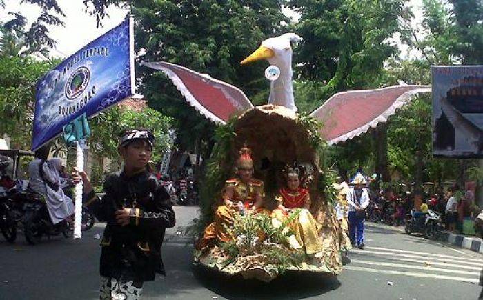 Ratusan Pelajar SD/SMP Meriahkan Karnaval HJB Ke-337