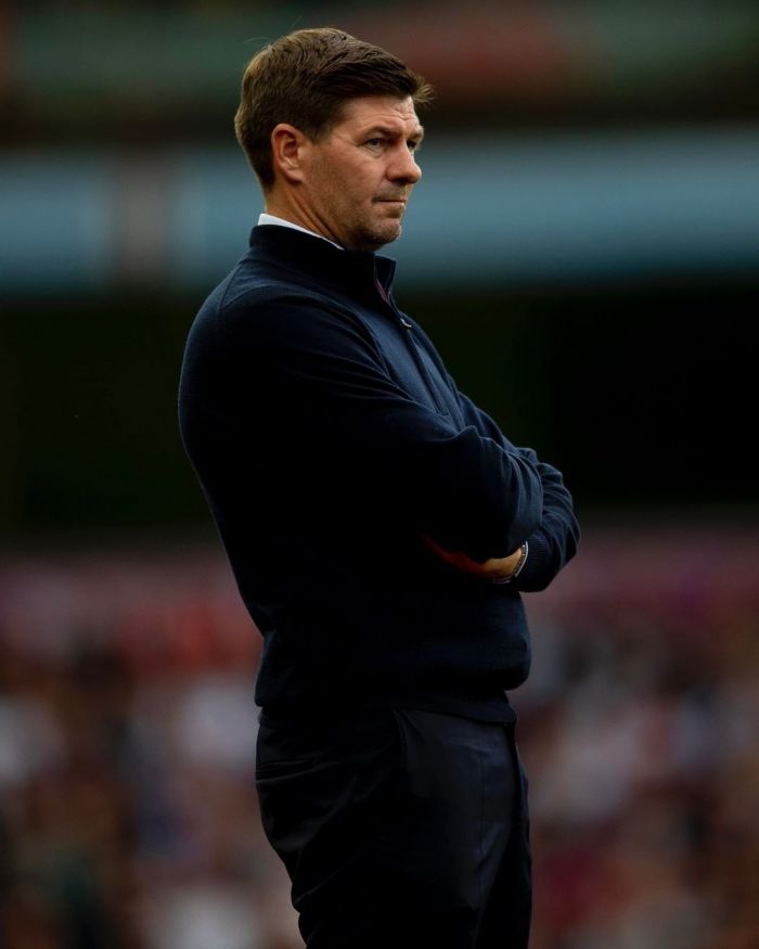 Bawa Aston Villa Terpuruk, Legenda Liverpool Steven Gerrard Dipecat 