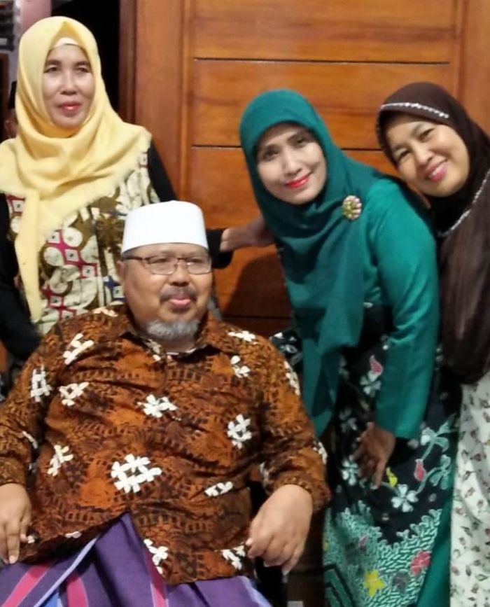 ​KH Adnan Syarif Wafat, Mengarang Salawat Uhud karena Perintah Gus Dur