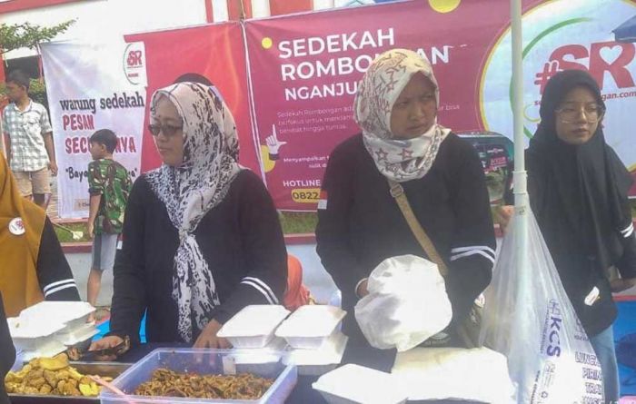 Bantu Kaum Dhuafa, Yayasan Sedekah Rombongan Nganjuk Luncurkan "Warung Sedekah"