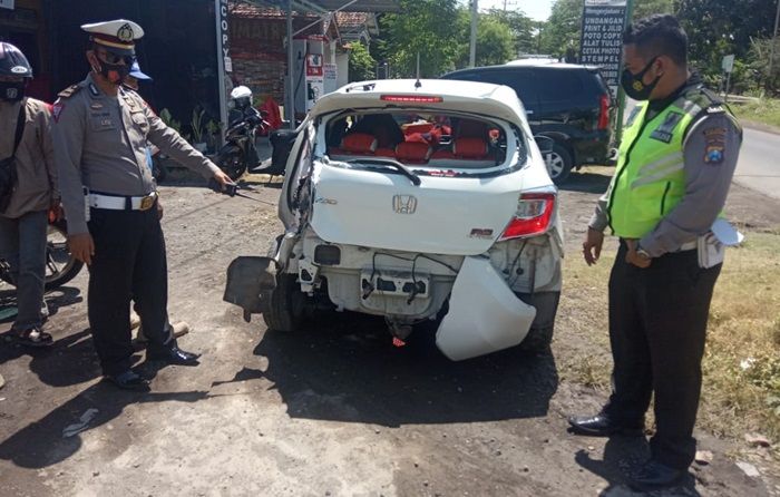 ​Diseruduk KA Probowangi di Banyuwangi, Tiga Penumpang Honda Brio Selamat