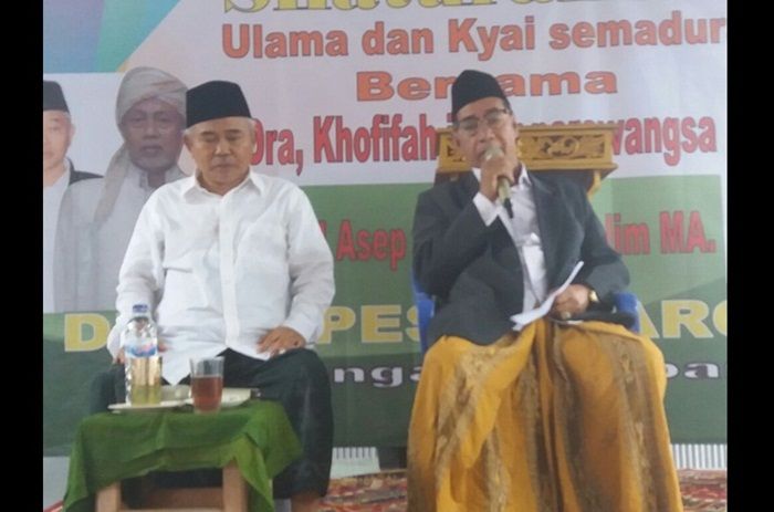 Wakil Ketua PWNU Jatim Pimpin Pernyataan Sikap Ratusan Ulama Madura Dukung Khofifah-Emil
