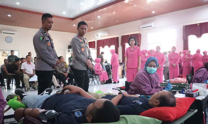 Sambut Hari Bhayangkara ke-79, Polres Mojokerto Kota Gelar Donor Darah Sambut Hari Bhayangkara ke-79, Polres Mojokerto Kota Gelar Donor Darah