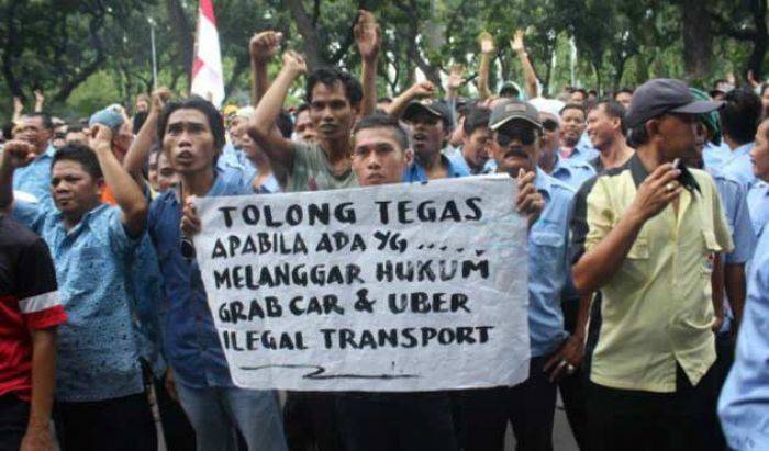 Uber dan Grab Ngotot jadi Penyedia Layanan Angkutan Daring, ini Kata Kemenhub
