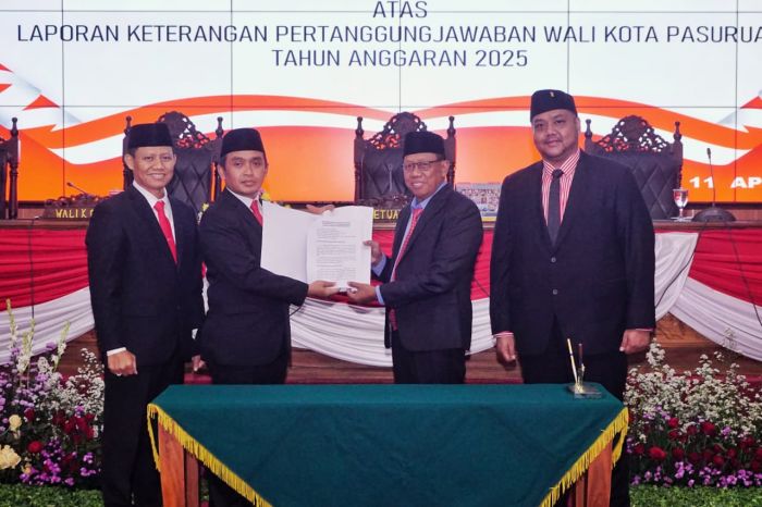 DPRD Kota Pasuruan Setujui 8 Raperda, Wali Kota Tekankan Tindak Lanjut Serius dan Terukur
