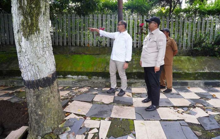 Pj Wali Kota Batu Instruksikan Perbaikan Pedestrian di Jalan Trunojoyo