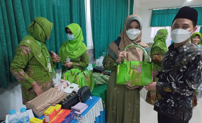 Ketua Dekranasda Mojokerto Dukung Pengembangan Produk UMKM Muslimat