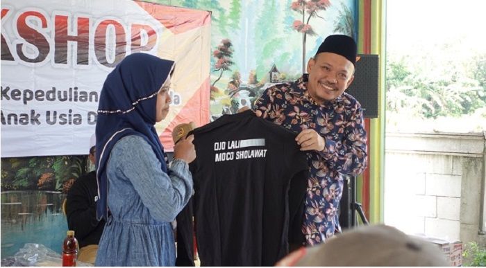 Grebeg Jumat dan Kampanye Putih Bersama Anggota DPRD Provinsi Rohani Siswanto di Pasuruan