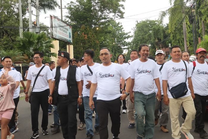 Peringati HPN, Wartawan dan Kapolres Probolinggo Kota Gelar Mlaku Bareng 