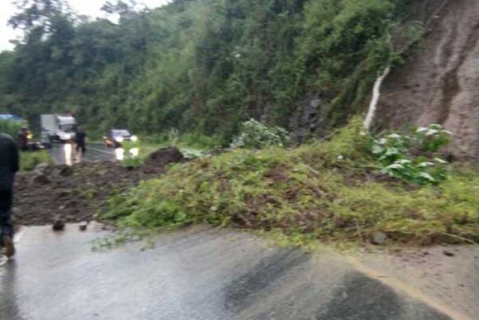 Jalur Pacitan-Ponorogo Kembali Diterjang Longsor