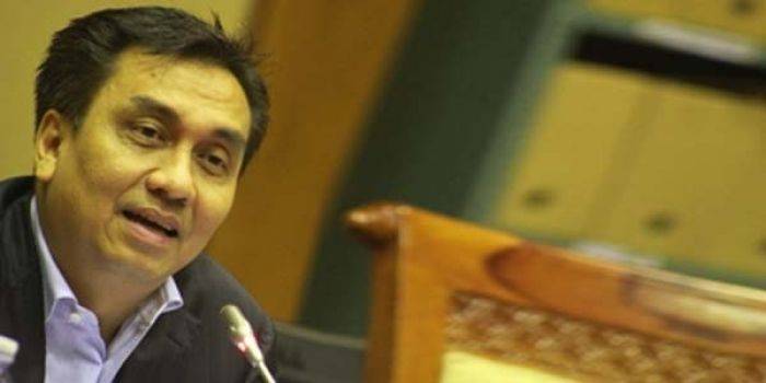 Politisi PDIP Sindir Jokowi: Perlu Kartu Kaya, Masuk Surga, Anti Galau
