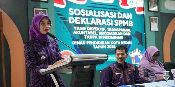 wali-kota-kediri-teken-deklarasi-spmb-transparan