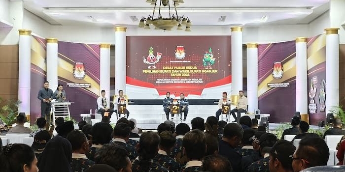 debat-publik-ke-2-pilbup-nganjuk-aushaf-fajr-ungkap-visi-misi-dan-terobosan-tentang-desa-digdaya