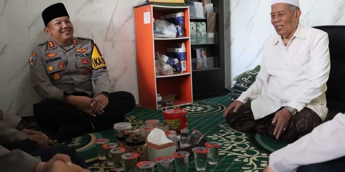 silaturrahim-kapolres-mojokerto-kota-apresiasi-peran-ketua-mui-dan-pcnu-jaga-persatuan-umat