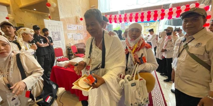 ​suhu-capai-42-derajat-celcius-jemaah-haji-indonesia-diminta-hemat-tenaga-jelang-puncak-haji