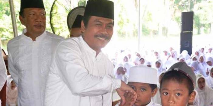 Cabup-cawabup, Sambari-Qosim dalam suatu acara. foto: syuhud/BANGSAONLINE