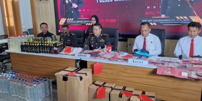 Konferensi pers Polres Lamongan dalam ungkap 29 kasus Narkotika dan Okerbaya