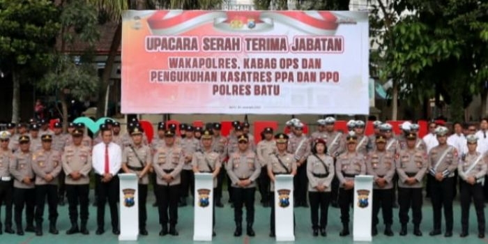 polres-batu-gelar-sertijab-wakapolres-dan-kabag-ops-kukukan-kasatres-ppa-ppo