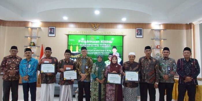 empat-kelompok-bimbingan-haji-dan-umroh-di-tuban-terima-izin-operasional-begini-pesan-kemenag-jatim