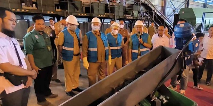 pemkab-jombang-olah-sampah-jadi-sumber-energi-via-refuse-derived-fuel