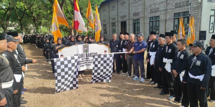 kegiatan-mlaku-bareng-dipadati-ribuan-warga-psht-kota-kediri