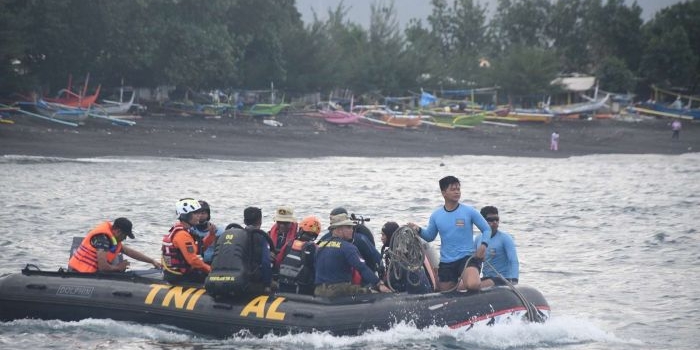 operasi-sar-kmp-tunu-pratama-memasuki-fase-bawah-air-koarmada-ii-kerahkan-rov