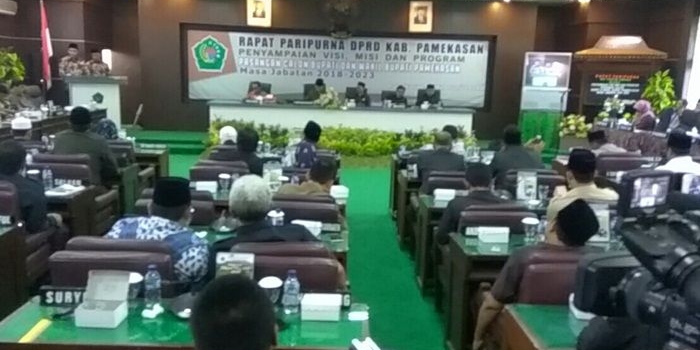 Suasana saat rapat paripurna DPRD Kabupaten Pamekasan.