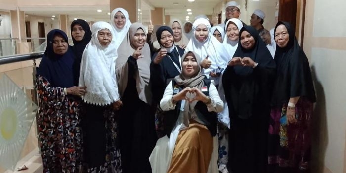 kunjungi-jemaah-haji-sumenep-di-makkah-ning-lia-ingatkan-kesiapan-fisik-jelang-armuzna