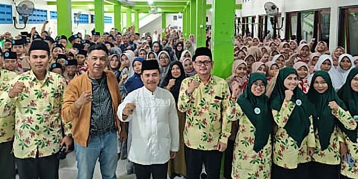seminar-hypno-learning-di-smp-plus-ponpes-jauharul-maknun-gresik-bangkitkan-semangat-belajar