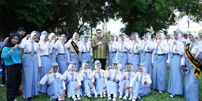 bupati-kediri-selamatkan-6-000-lebih-anak-tak-sekolah-dalam-setahun-terakhir