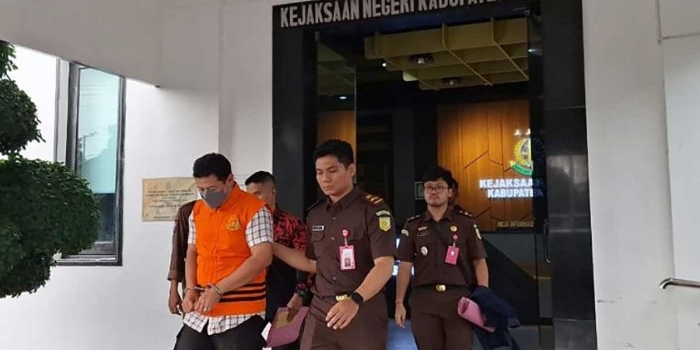 kejari-kabupaten-kediri-tetapkan-ap-jadi-tersangka-korupsi-kredit-fiktif-rp25-miliar