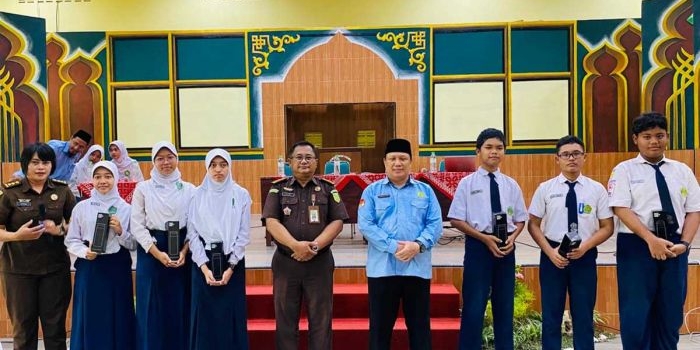 jaksa-masuk-sekolah-di-kota-kediri-bahas-kenakalan-remaja