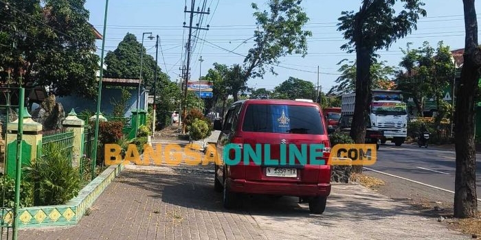 toko-modern-di-grati-pasuruan-diduga-berdiri-di-atas-tkd-yang-diklaim-tanah-kepemilikan-pribadi
