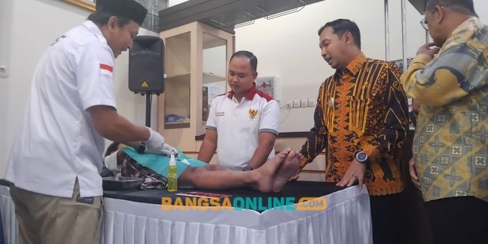 sambut-hjm-ke-107-ratusan-anak-di-kota-madiun-ikuti-madhioen-sunatan