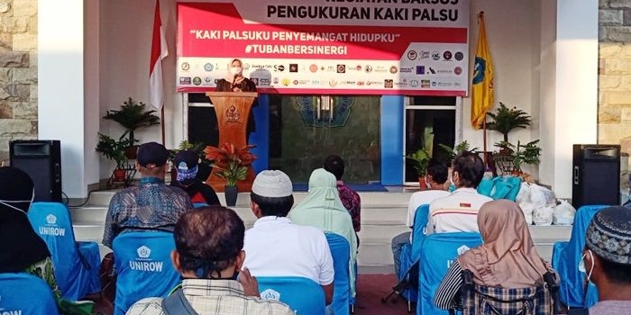 Rektor Unirow Tuban Supiana Dian Nurtjahyani dalam sambutannya.