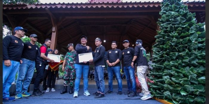 plt-bupati-gresik-dan-ketua-dprd-apresiasi-festival-nasi-krawu-yang-digelar-oleh-kwg-di-wagos