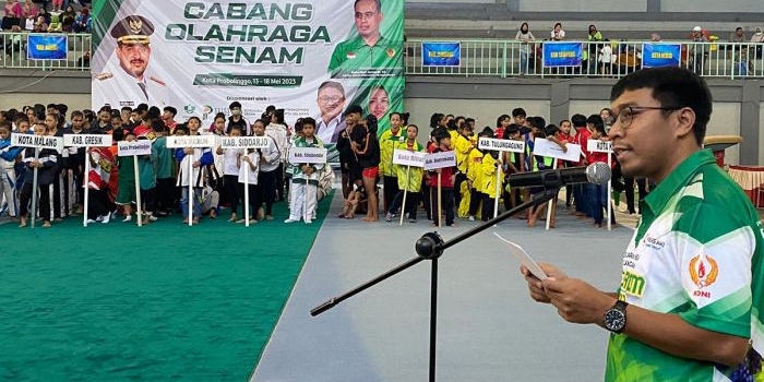 Ketua Harian Persani Jawa Timur Boy Cahyo Prihanto saat membukaan Kejuaraan Provinsi Cabor Senam 2023 di Kota Probolinggo.
