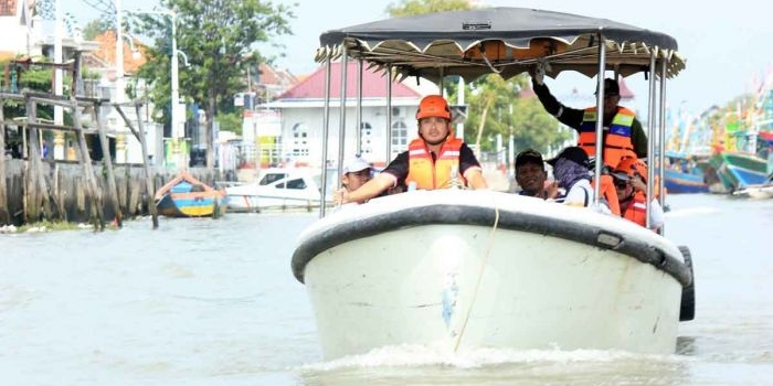 susuri-sungai-gembong-wali-kota-pasuruan-soroti-potensi-wisata-dan-persoalan-sampah