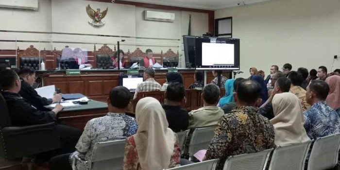 Sidang kasus pemotongan insentif ASN di BPPD Sidoarjo.