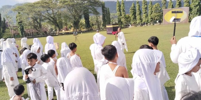 manasik-haji-133-santri-cilik-di-tulungagung-satukan-paud-tk-dan-sd