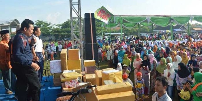  Suasana jalan sehat HKN 2016. foto: SYUHUD/ BANGSAONLINE