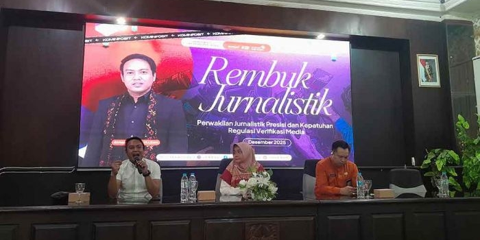 diskominfo-situbondo-gelar-rembuk-jurnalistik-tekankan-regulasi-dan-berita-positif